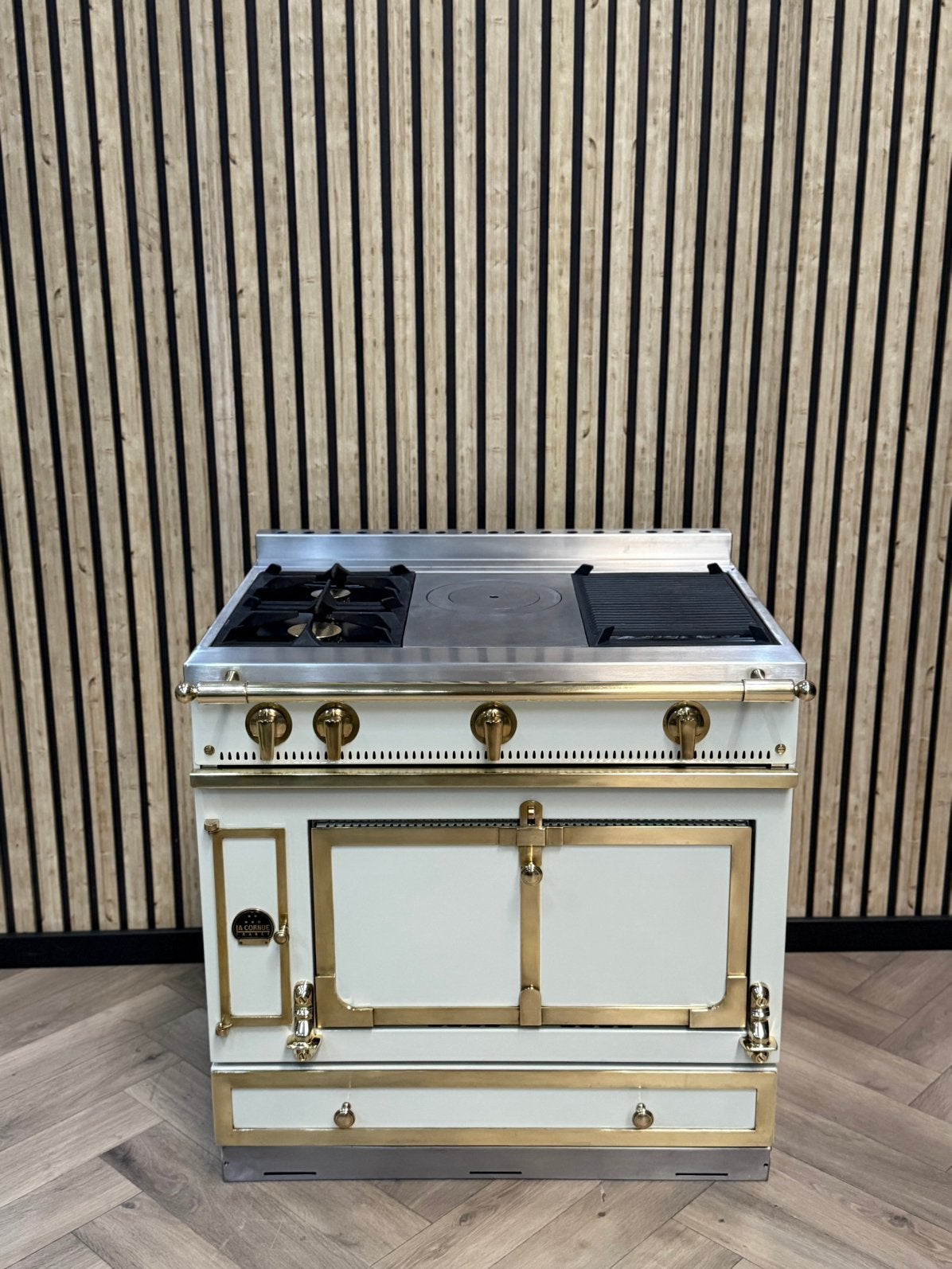 La Cornue creme 90cm Gas + Coup de Feu + Lavasteen grill, Witgoed en Apparatuur, Fornuizen, Warmhoudplaat, 60 cm of meer, Ophalen of Verzenden