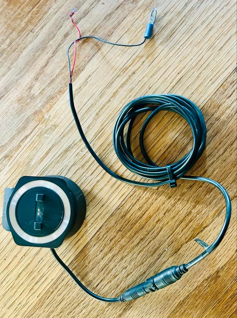 TomTom houder met laadsnoer, Auto diversen, Ophalen of Verzenden, Gebruikt