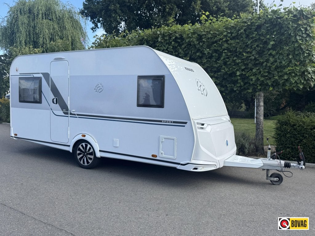 Knaus Sport 450 FU Frans bed,1500 kg as, GFK dak,nieuwstaat, Caravans en Kamperen, Caravans, Bedrijf, Overige typen, 4 tot 5 meter