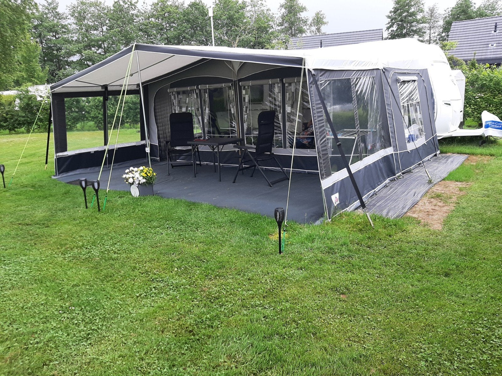 Te koop voortent met voortentluifel., Caravans en Kamperen, Ophalen, Gebruikt, Dorema