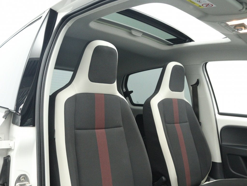 Volkswagen up! 1.0 BMT high-up! | Panoramadak | Stoelverwarm, Auto's, Volkswagen, 12 maanden, Gebruikt, Leder en Stof, Origineel Nederlands