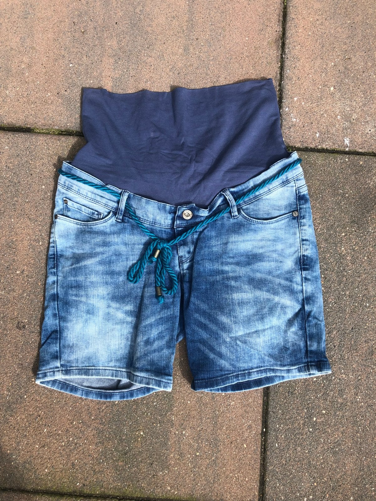 NPS zwangerschapsshorts spijkerstof maat 29 (M), Maat 38/40 (M), Blauw, Ophalen of Verzenden, Gedragen