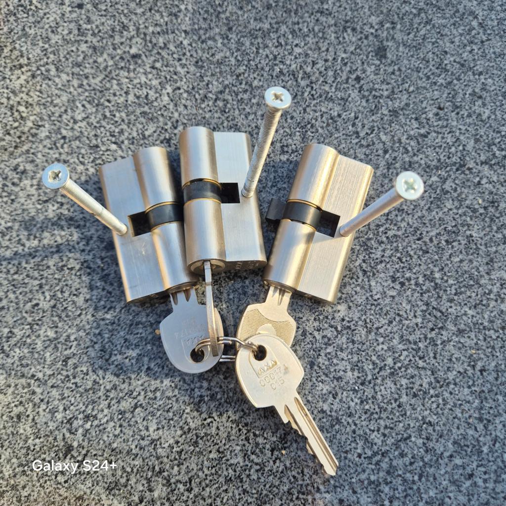 Drie gelijksluitende cilinders te koop, Ophalen, Slot