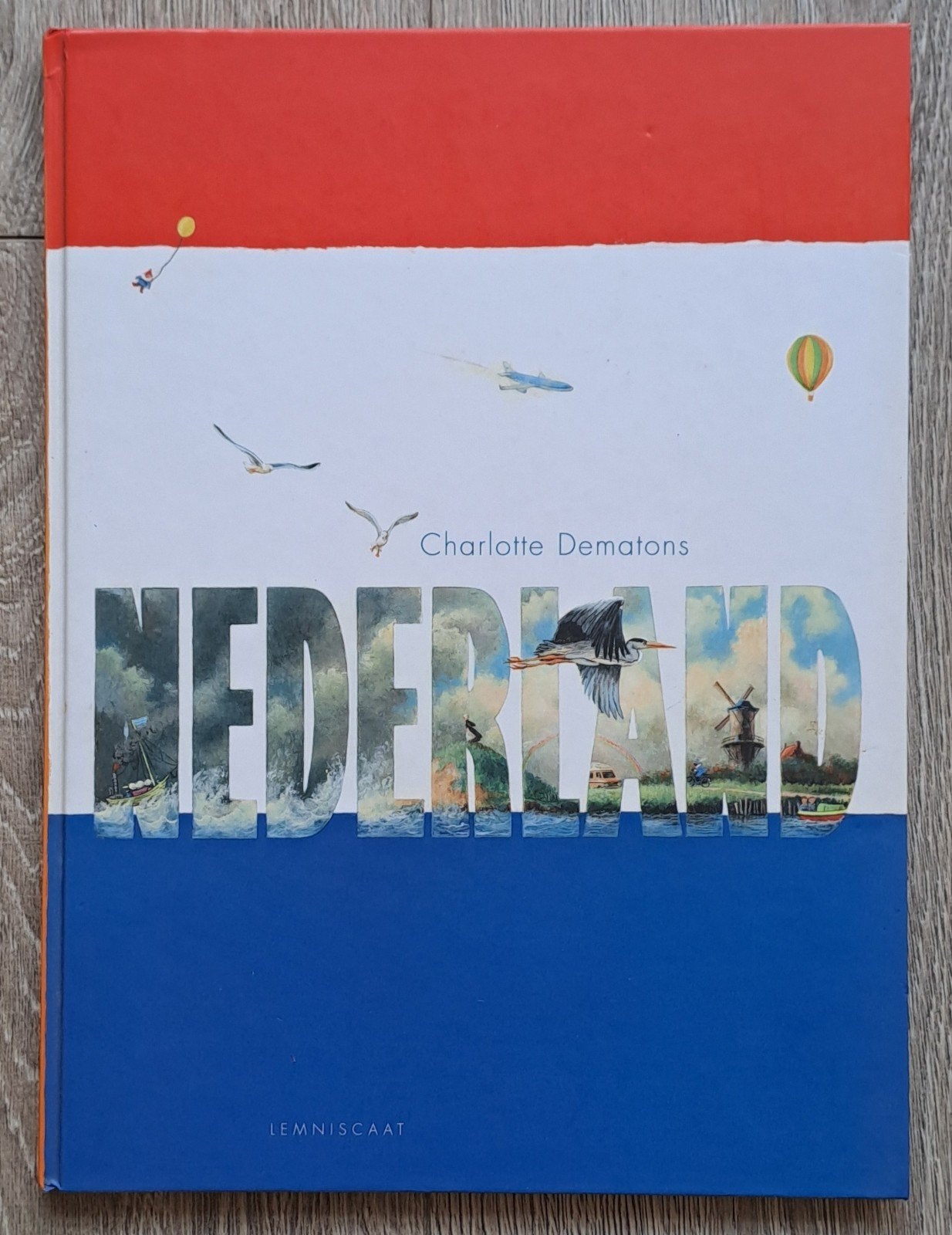Charlotte Dematons - Nederland, Boeken, Verzenden, Zo goed als nieuw