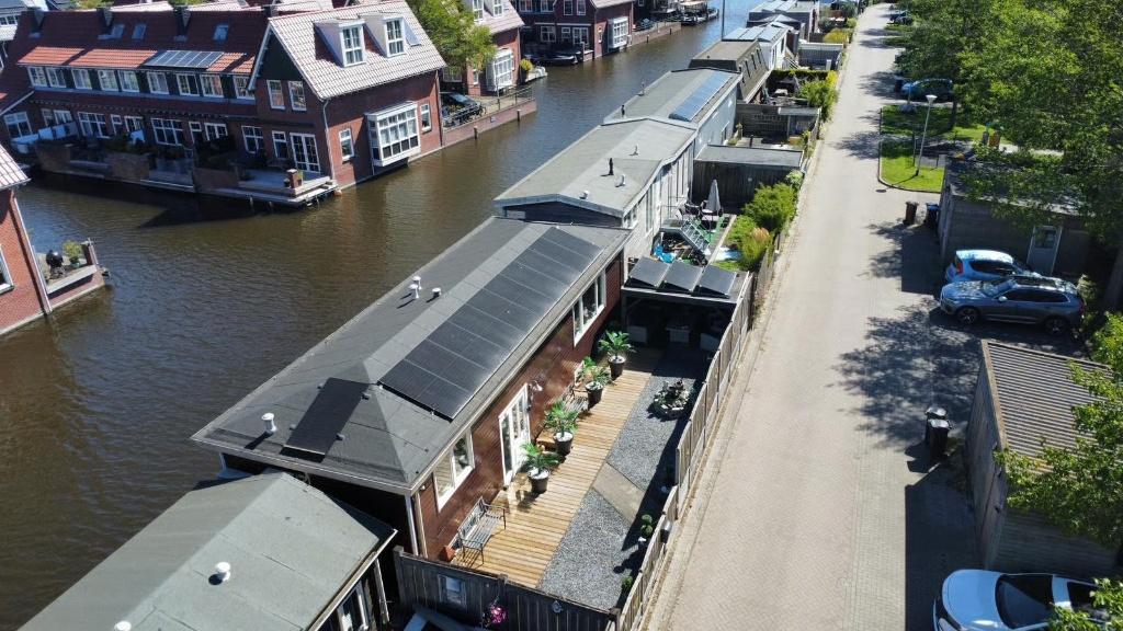 Moderne Woonark 129m2 2-laags A+++ Nabij Schiphol, 129 m², 7 kamers, Zuid-Holland, Hillegom