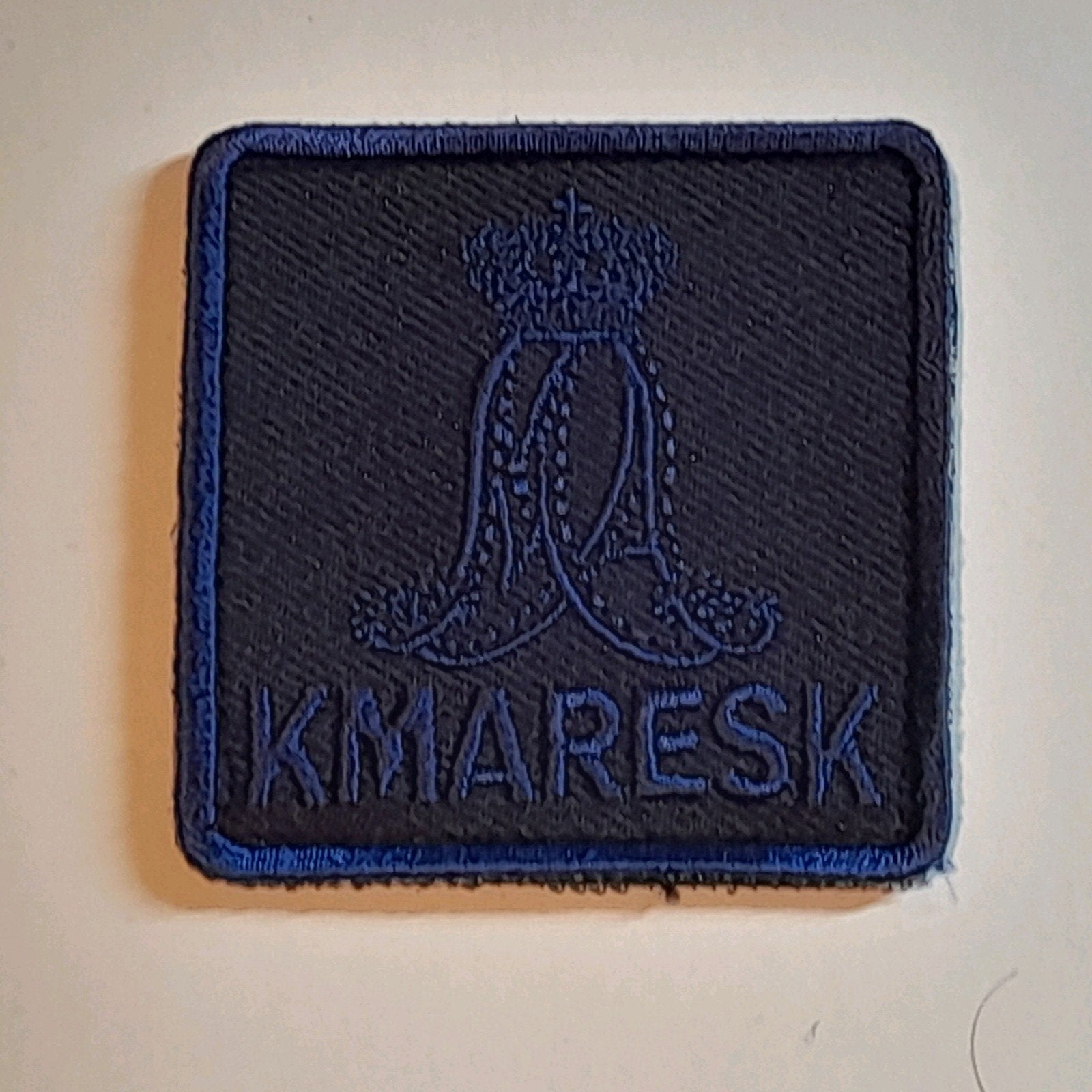 borstembleem KMARESK, Verzamelen, Militaria | Algemeen, Ophalen of Verzenden, Marechaussee, Nederland, Embleem of Badge