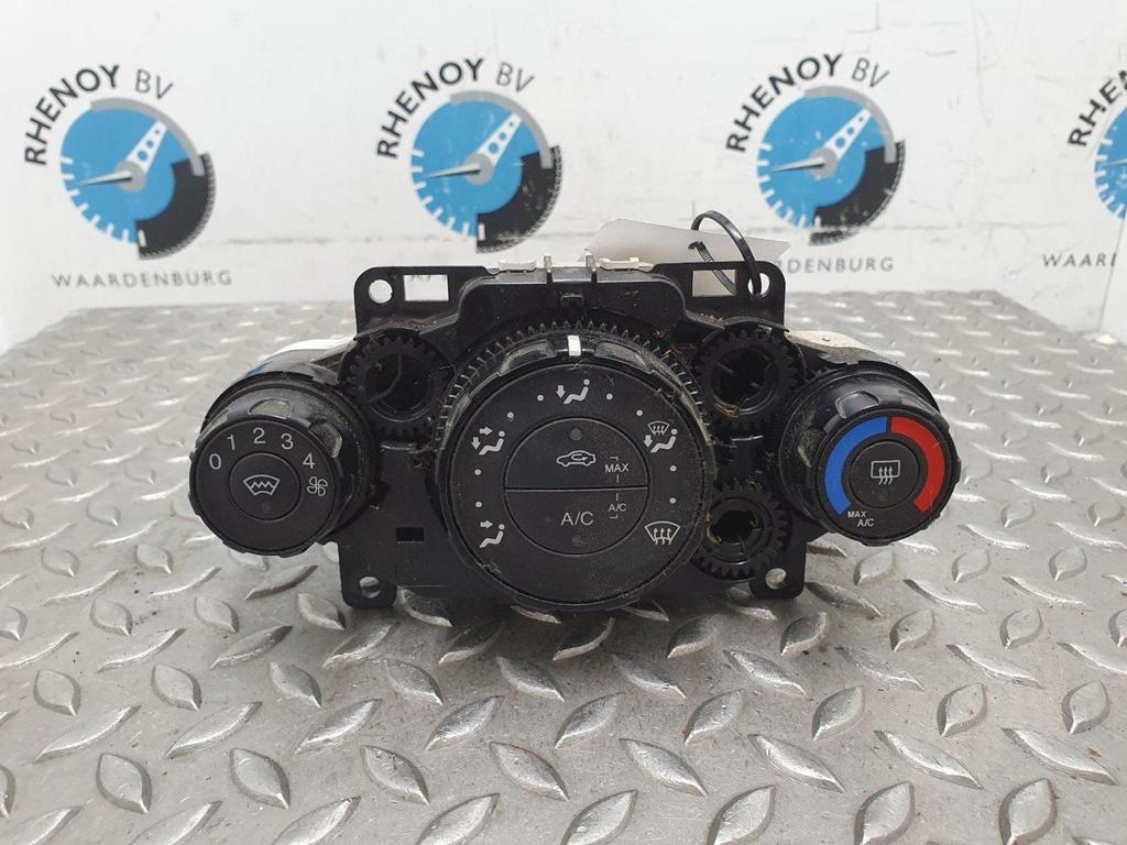 FORD FIESTA 1.6 TDCi ECO. Titan.  KACHEL BEDIENINGSPANEEL 20, Ophalen of Verzenden, Gebruikt, ARN erkend