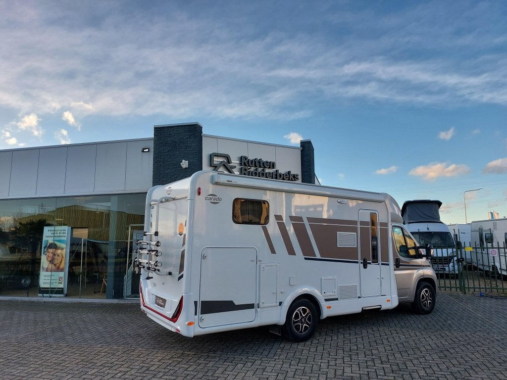 Carado T 338 PRO+, Caravans en Kamperen, Campers, Automaat, Standaard zit, Fiat, Bedrijf