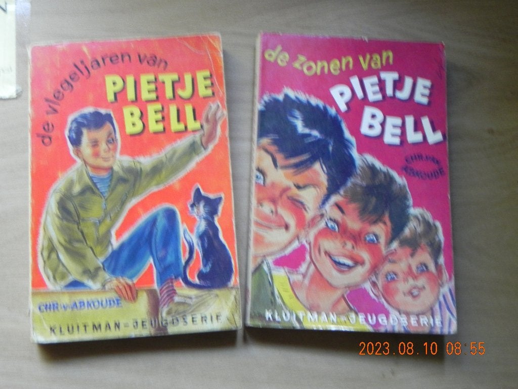 2x Pietje Bell van Chr.van Abkoude, Gelezen, Non-fictie, Chr.van Abkoude, Ophalen of Verzenden