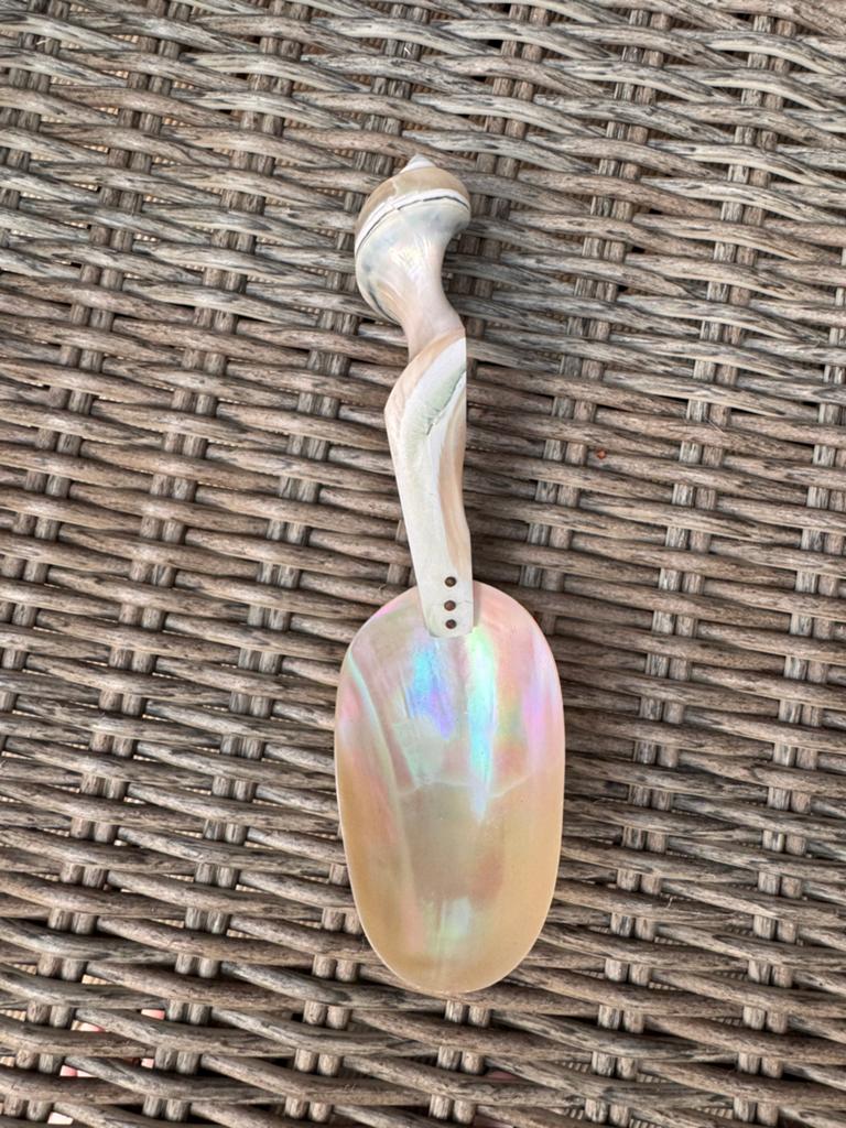 Antieke kaviaarlepel schelp, Ophalen of Verzenden