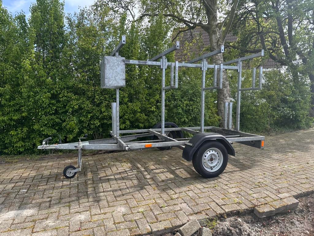 ASC Steigeraanhangwagen. 2022, Doe-het-zelf en Verbouw, Steigers, Ophalen, Zo goed als nieuw, Rolsteiger of Kamersteiger, 5 meter of hoger
