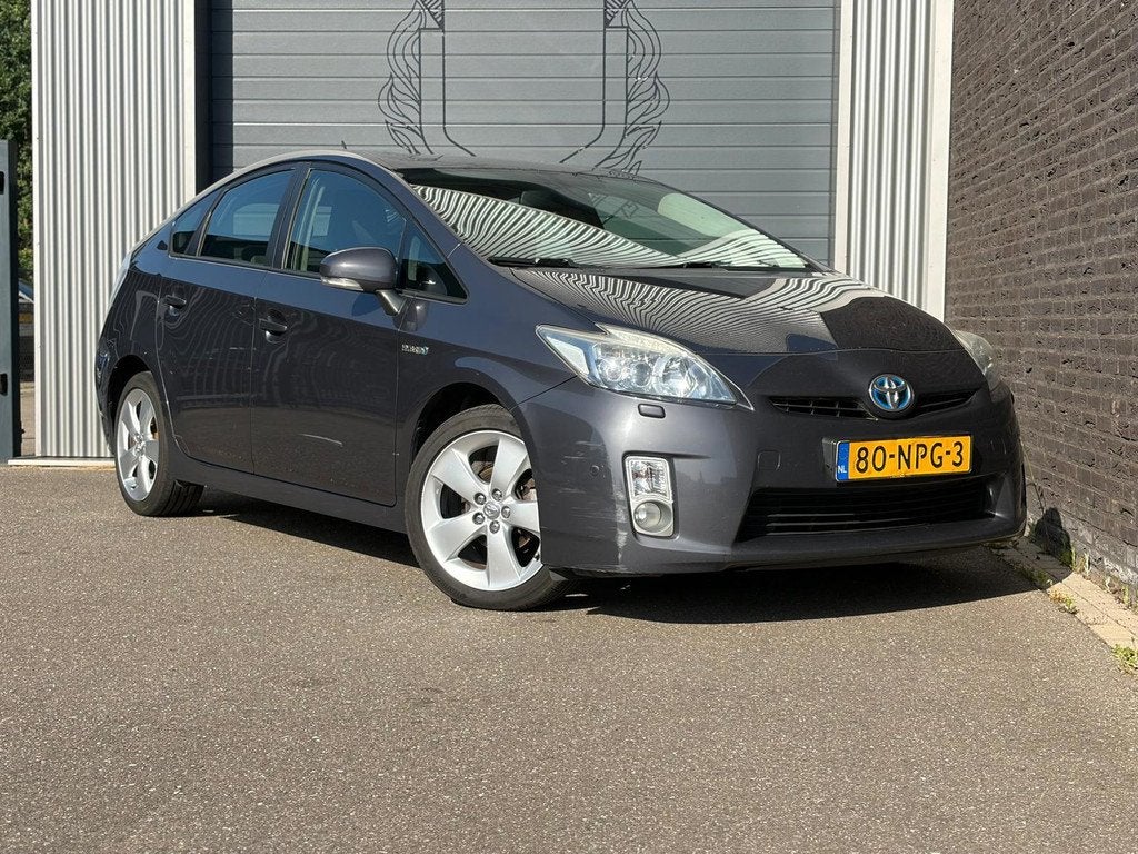 Toyota Prius 1.8 Dynamic Camera|Automaat|Ecc, Stof, Gebruikt, 4 cilinders, Parkeersensor