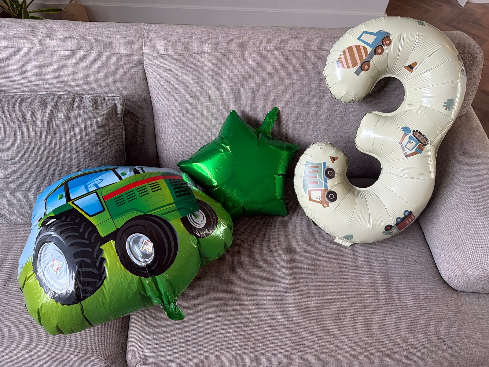Ballonnen set: tractor, ster en cijfer 3, Hobby en Vrije tijd, Feestartikelen, Ophalen, Gebruikt, Versiering, Verjaardag