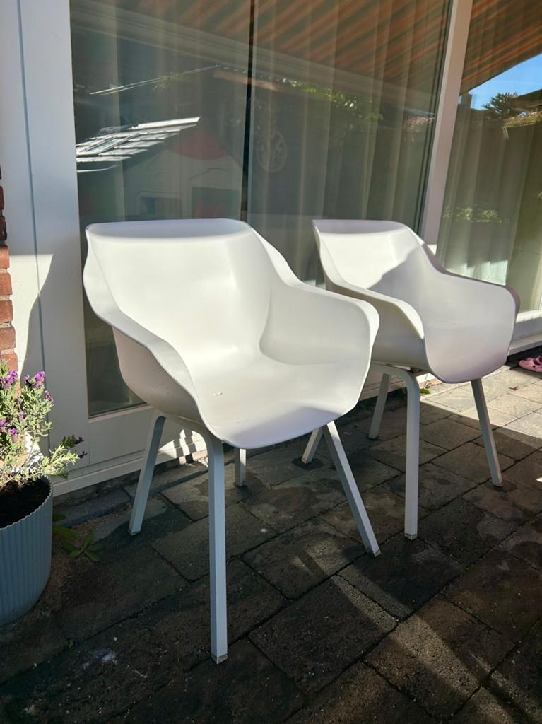 Set van twee witte kuipstoelen Hartman, Ophalen, Gebruikt, Kunststof