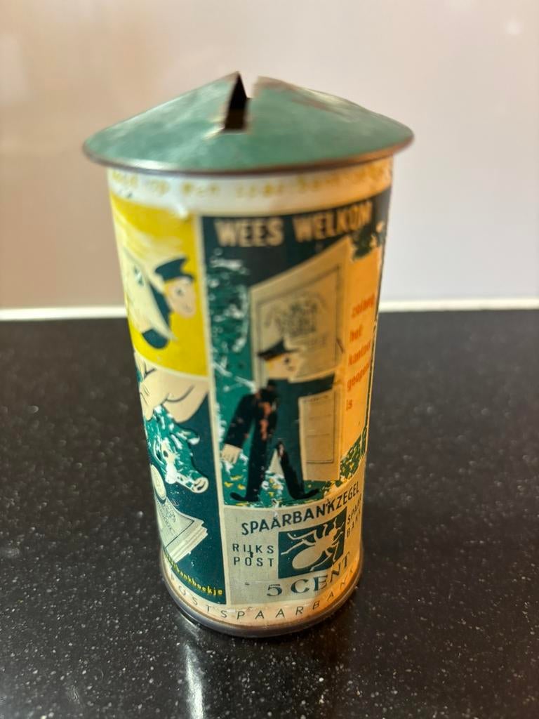 Vintage jaren 50 spaarpot 9 cm van de Rijkspostspaarbank, Verzamelen, Spaarpotten, Ophalen of Verzenden, Gebruikt, Metaal of Blik
