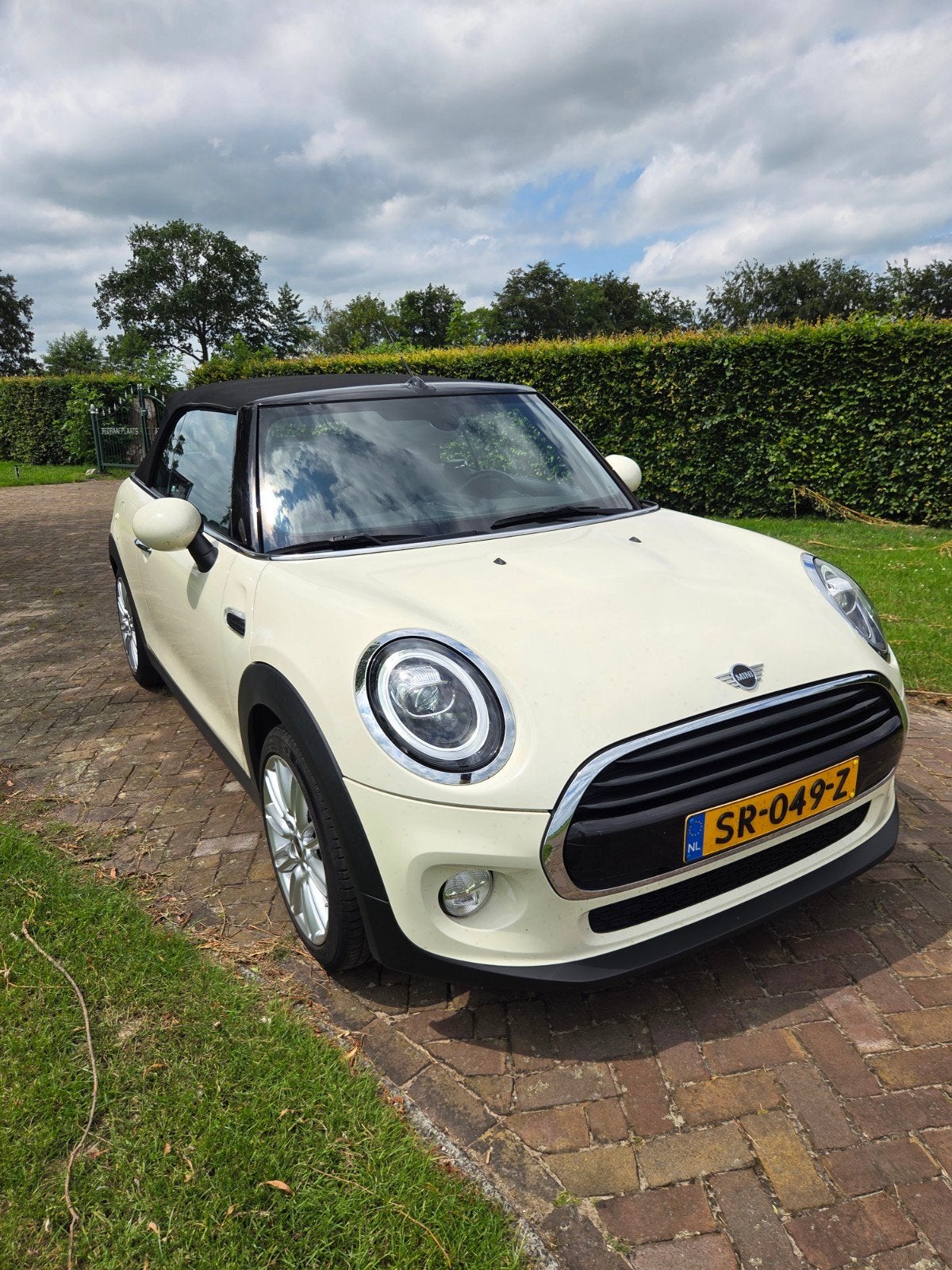 Mini Cabrio 1.5 136pk Aut 2018 Wit, Auto's, Mini, Particulier, Cabrio, ABS, Airbags, Airconditioning, Alarm, Automatische klimaatregeling