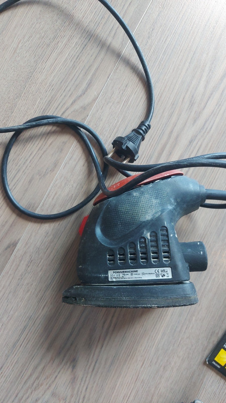 KBM Schuurmachine met accessoires, Ophalen of Verzenden, Gebruikt, Minder dan 600 watt, Vlakschuurmachine