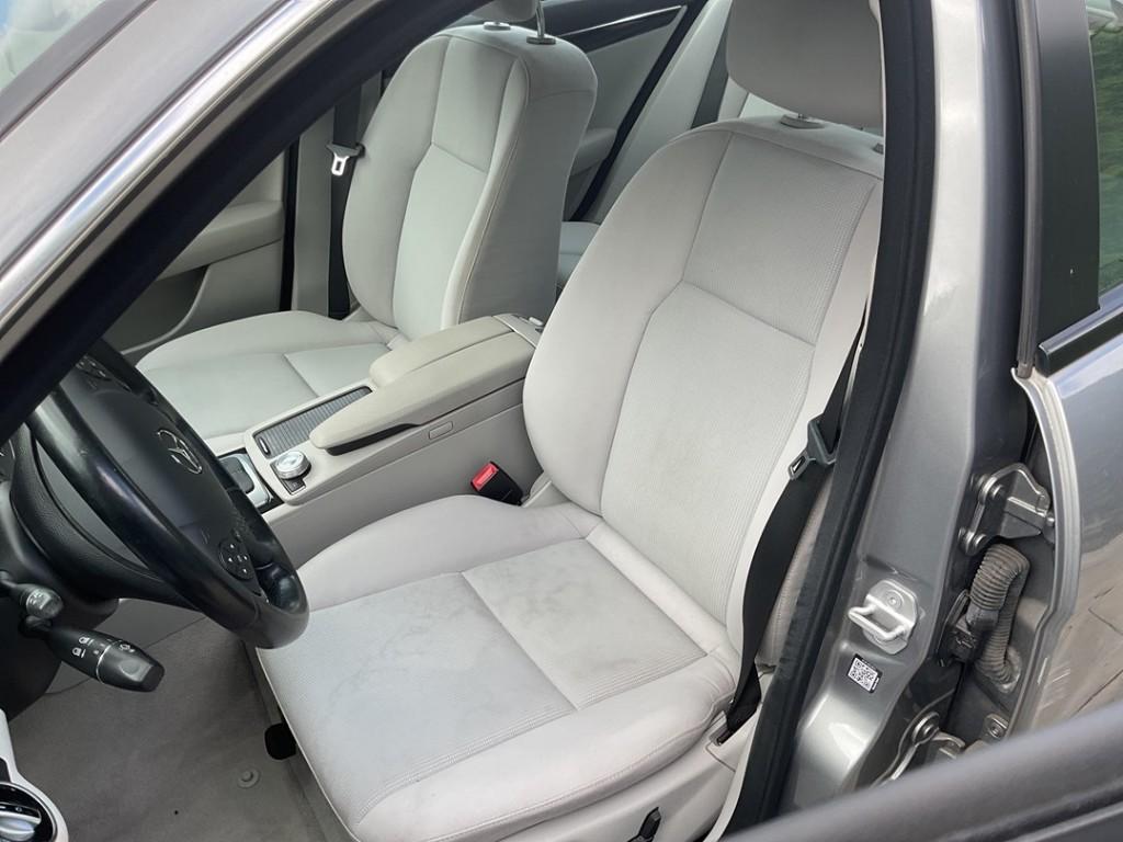 Interieur Mercedes-Benz C (W204) (2007-01/..) A2049103936, Gebruikt, Mercedes-Benz AG, Mercedes-Benz, Mercedesstraße 120, Stuttgart 70372, , Duitsland
