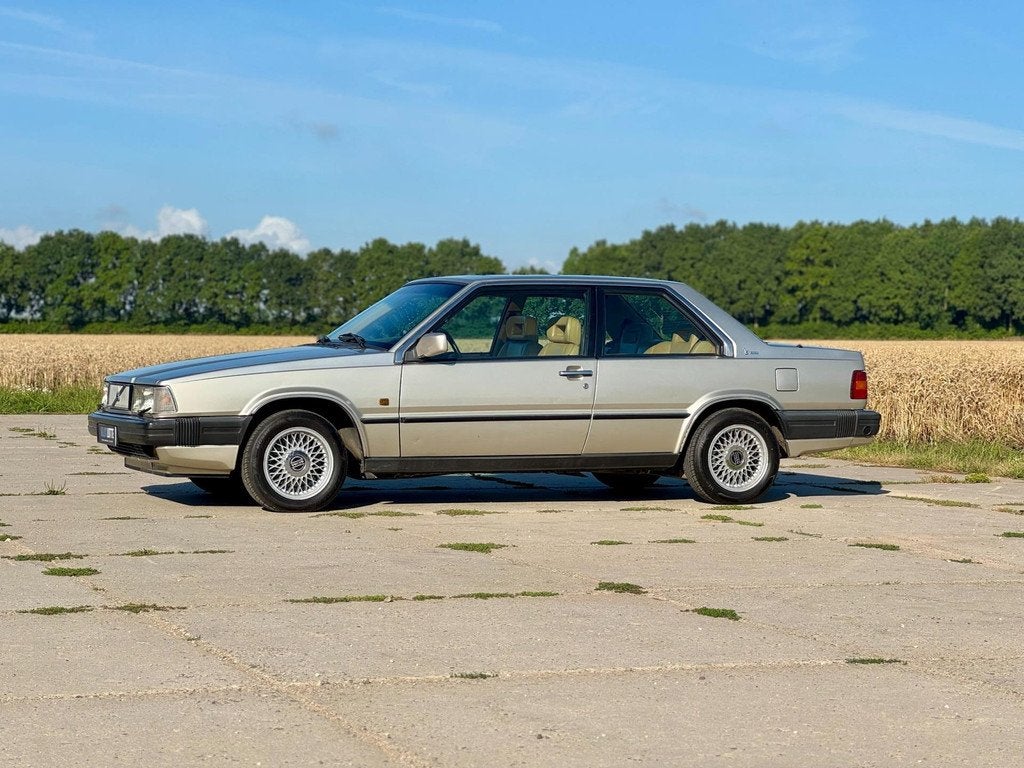 Volvo 780 Bertone full option met o.a. airco chique kleurste, Auto's, Automaat, Achterwielaandrijving, Gebruikt, Overige modellen