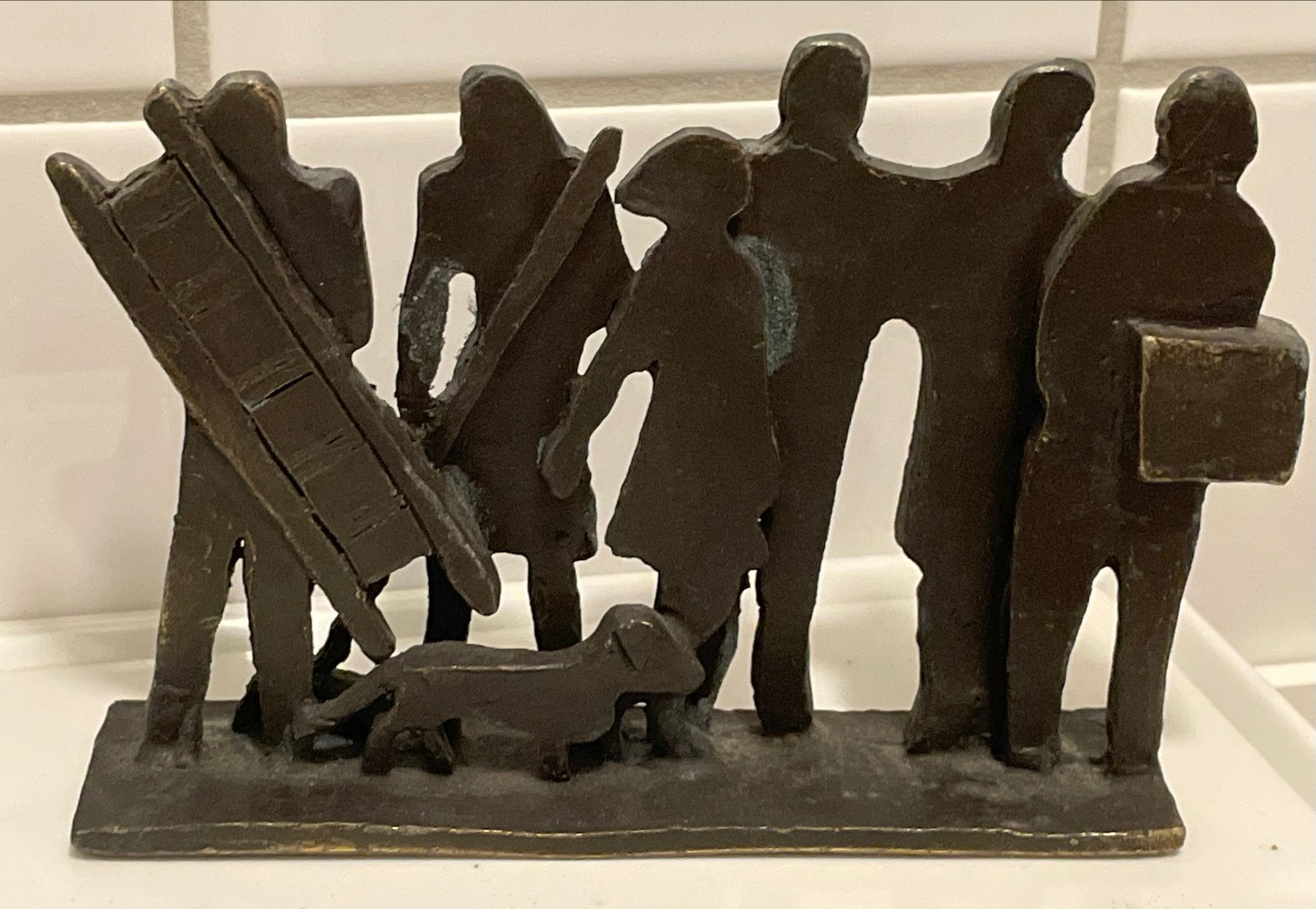 Astrid Veldhuyzen- Koppen bronzen sculptuur: “De groep”, Groep mensen, Ophalen of Verzenden, 20 - 50 cm, Beeld