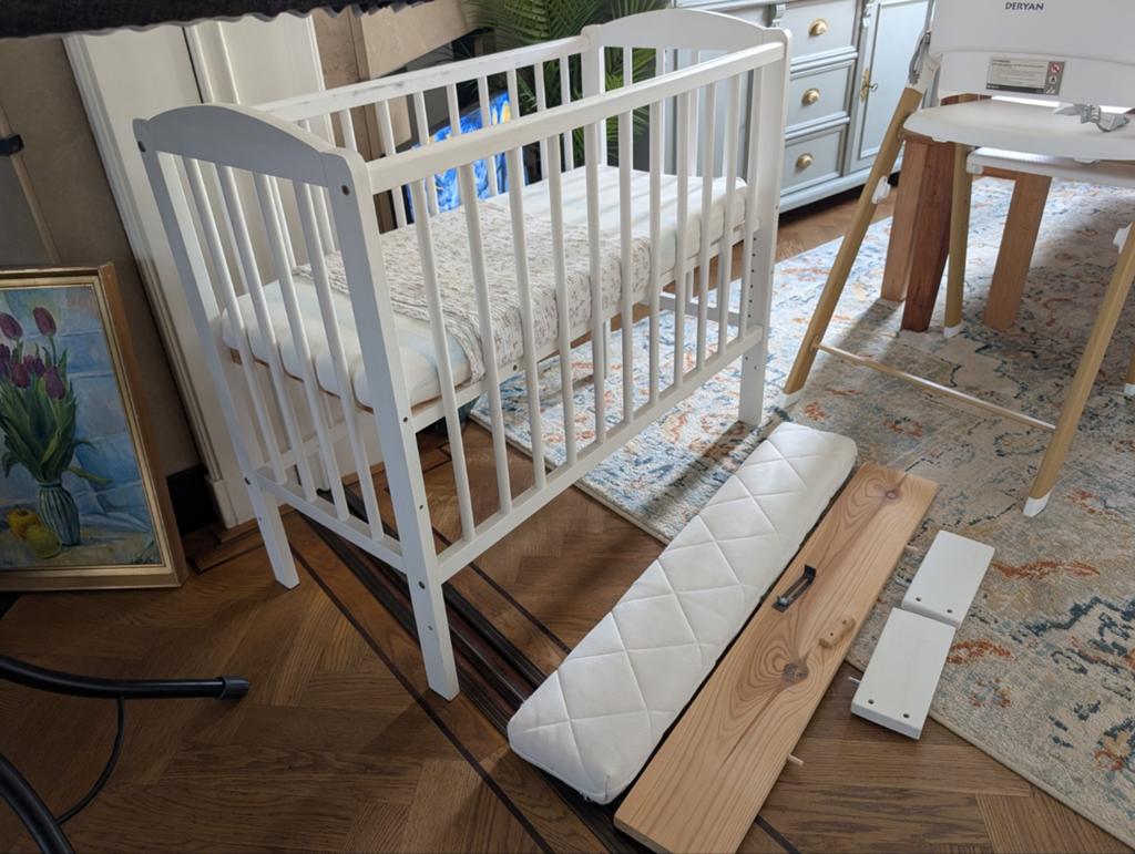 Zijslaapwieg met matras / Side-sleeper cot with mattress, Ophalen, Zo goed als nieuw, Ledikant
