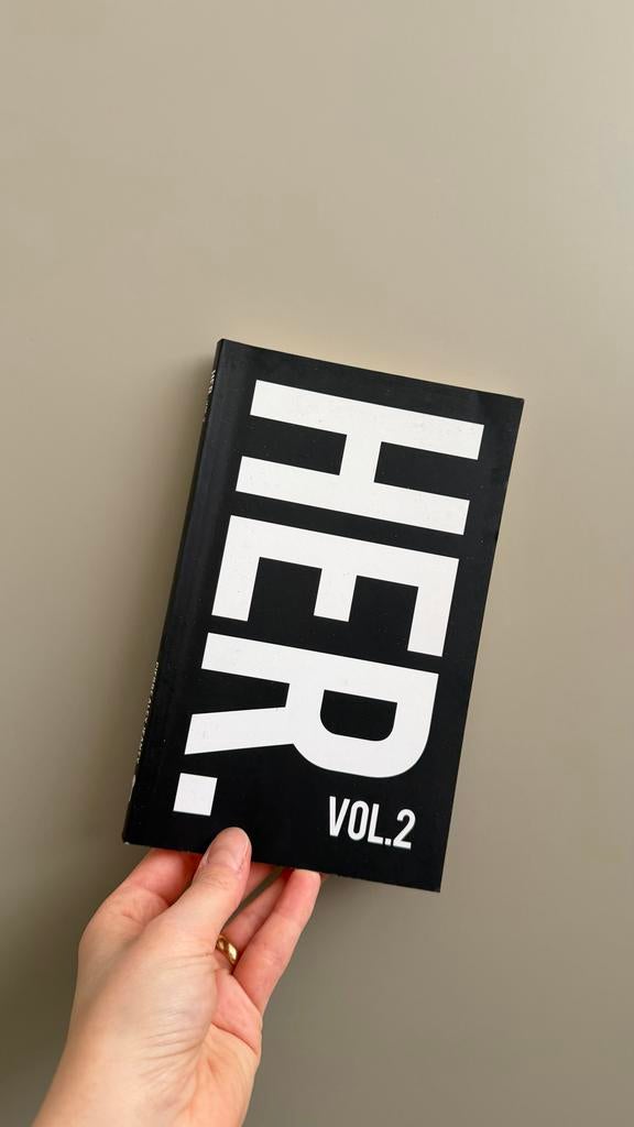 HER. VOL. 2 - Zwart-wit boek, Ophalen of Verzenden, Zo goed als nieuw