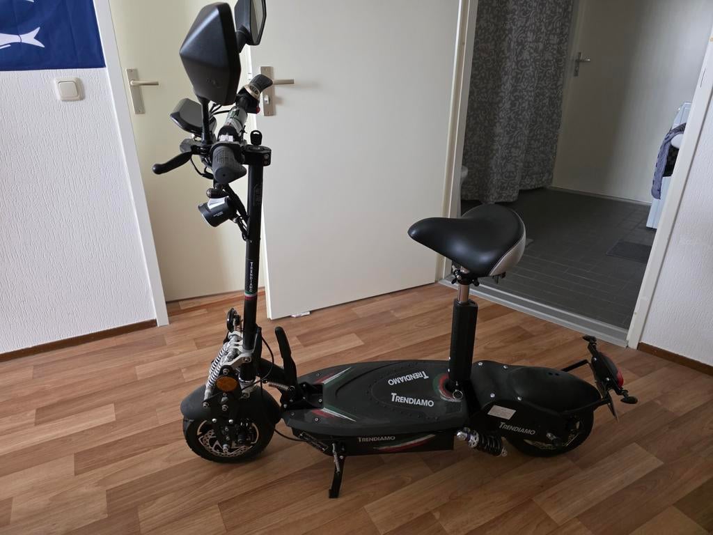 Trendiamo Elektrische Scooter - Zo goed als nieuw, Fietsen en Brommers, Ophalen, Zo goed als nieuw, Elektrisch, Overige merken