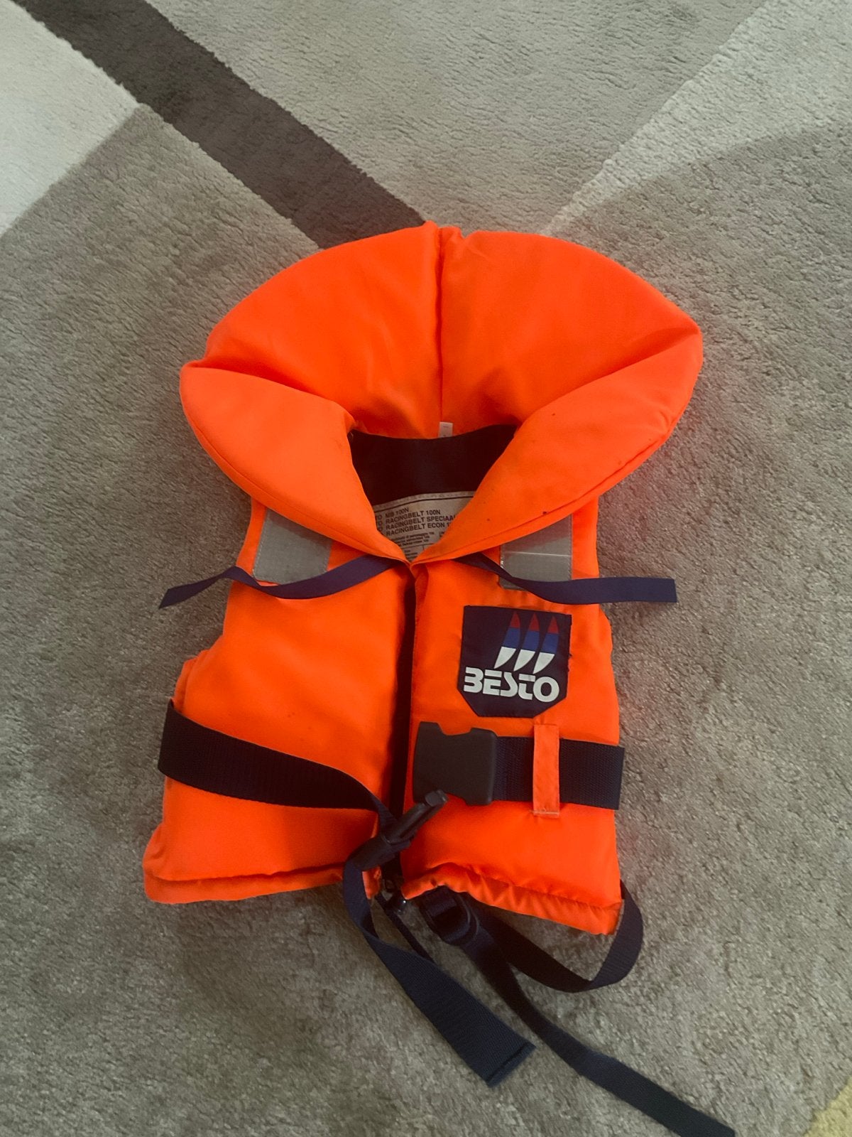 BESTO Reddingsvest 100N voor kinderen (15-20 kg), Watersport en Boten, Ophalen of Verzenden, Zo goed als nieuw, Overige typen