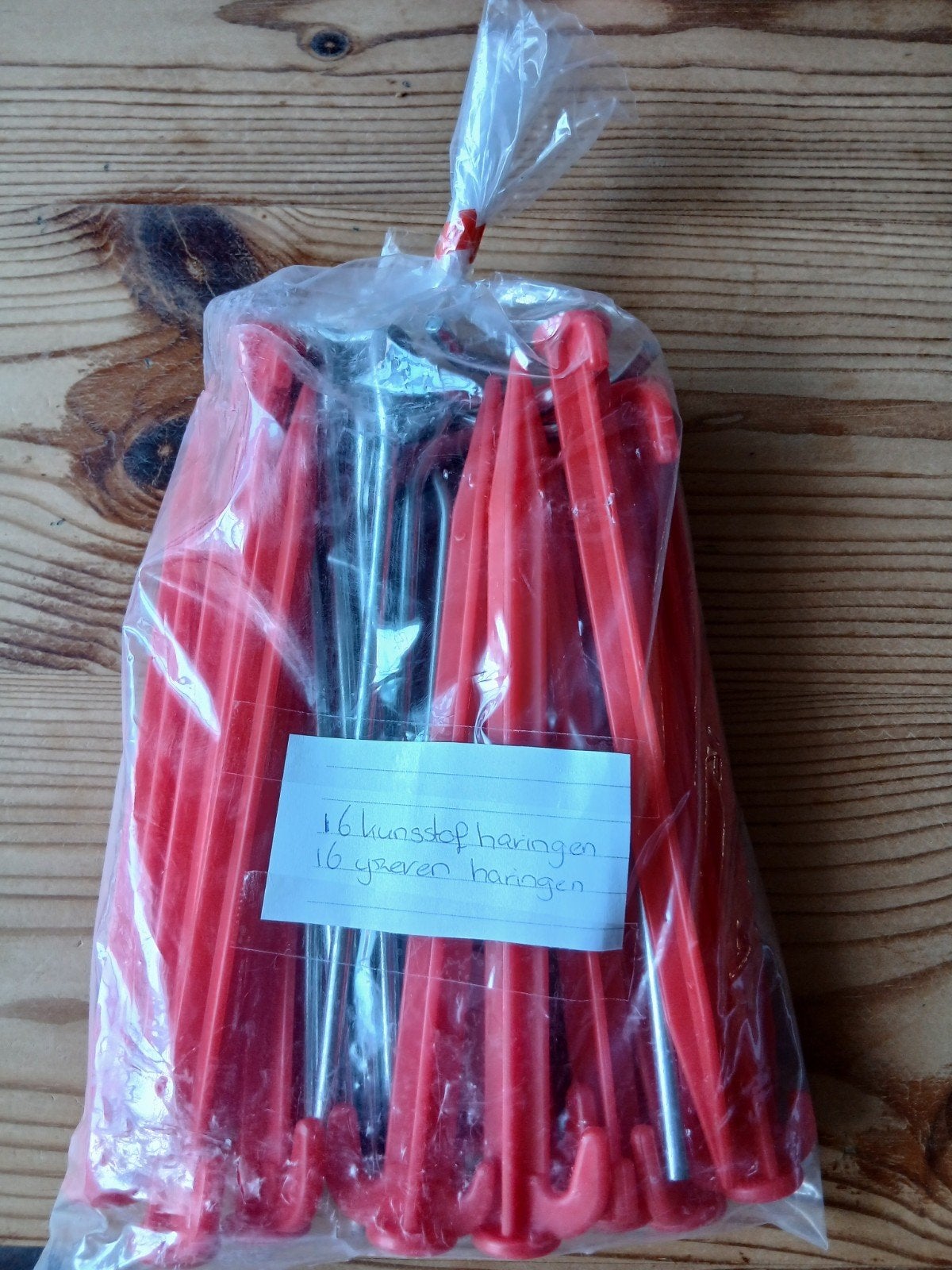 Nieuwe kunststof isabella haringen 16 en 16 ijzeren 19 cm, Ophalen of Verzenden