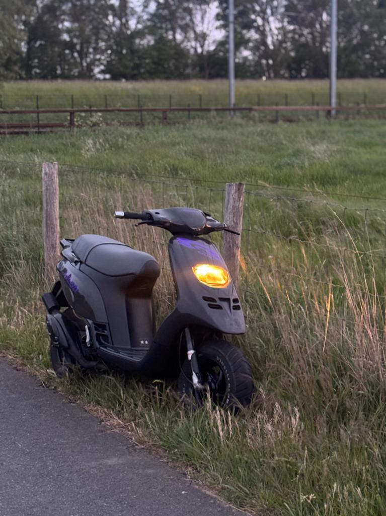 Piaggio typhoon 70cc alleen teruil, Ophalen, Tweetakt, Overige modellen, Zo goed als nieuw