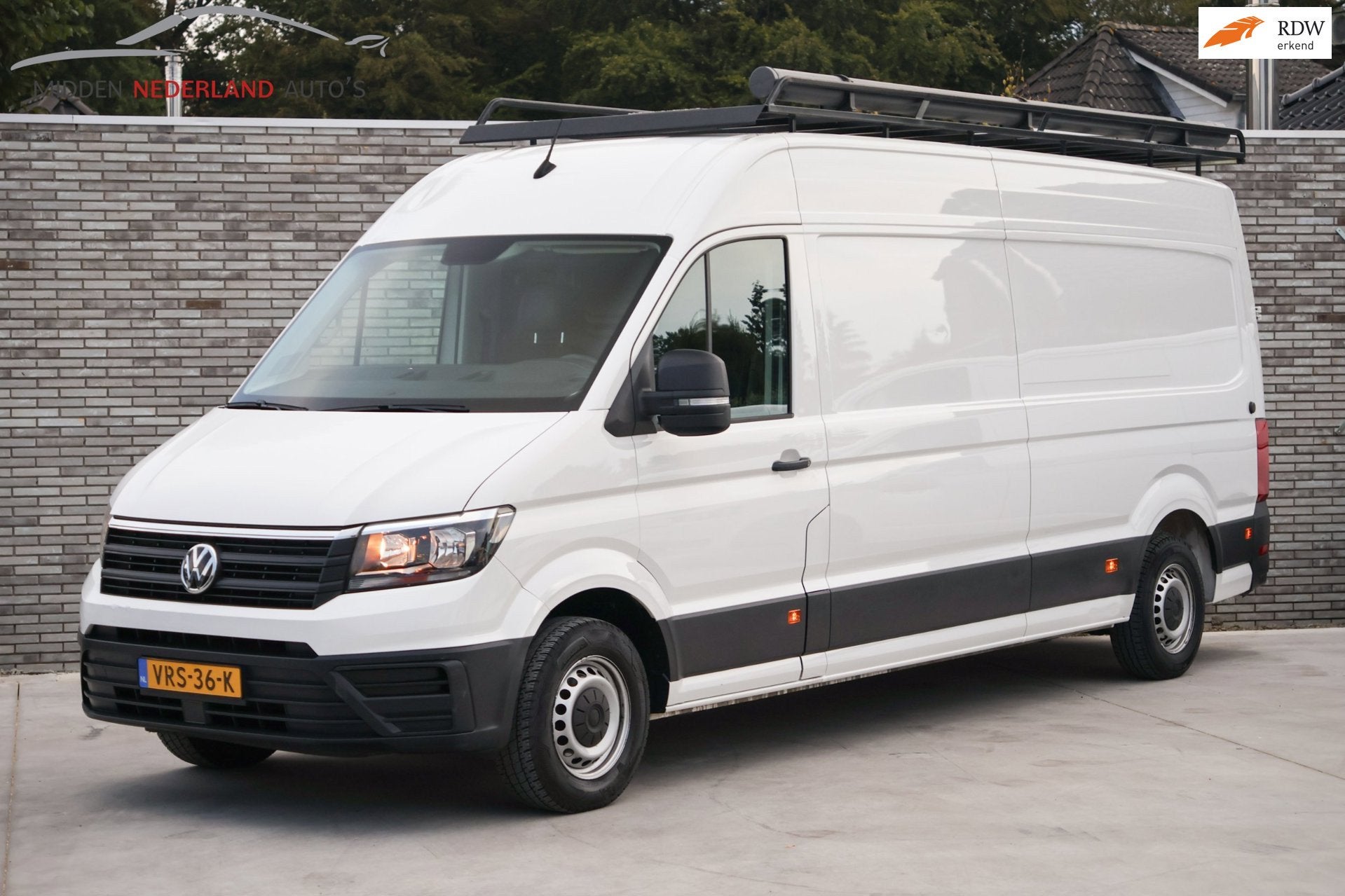 Volkswagen Crafter 35 2.0 TDI L4H3 Highline * TREKHAAK * L4, Voorwielaandrijving, Stof, Gebruikt, 4 cilinders