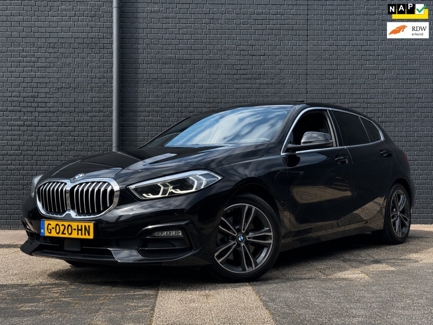 BMW 1-serie 118i Executive Edition M-Pakket | Virtual, Gebruikt, Met garantie (alle), Zwart, Origineel Nederlands