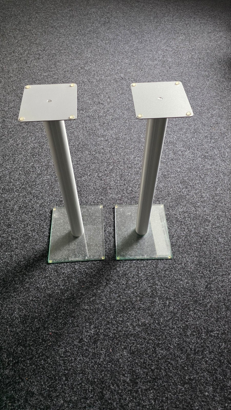 Spectral speakerstandaarden - Set van 2, Inclusief standaarden, Zo goed als nieuw, Boekenplank luidspreker, Ophalen