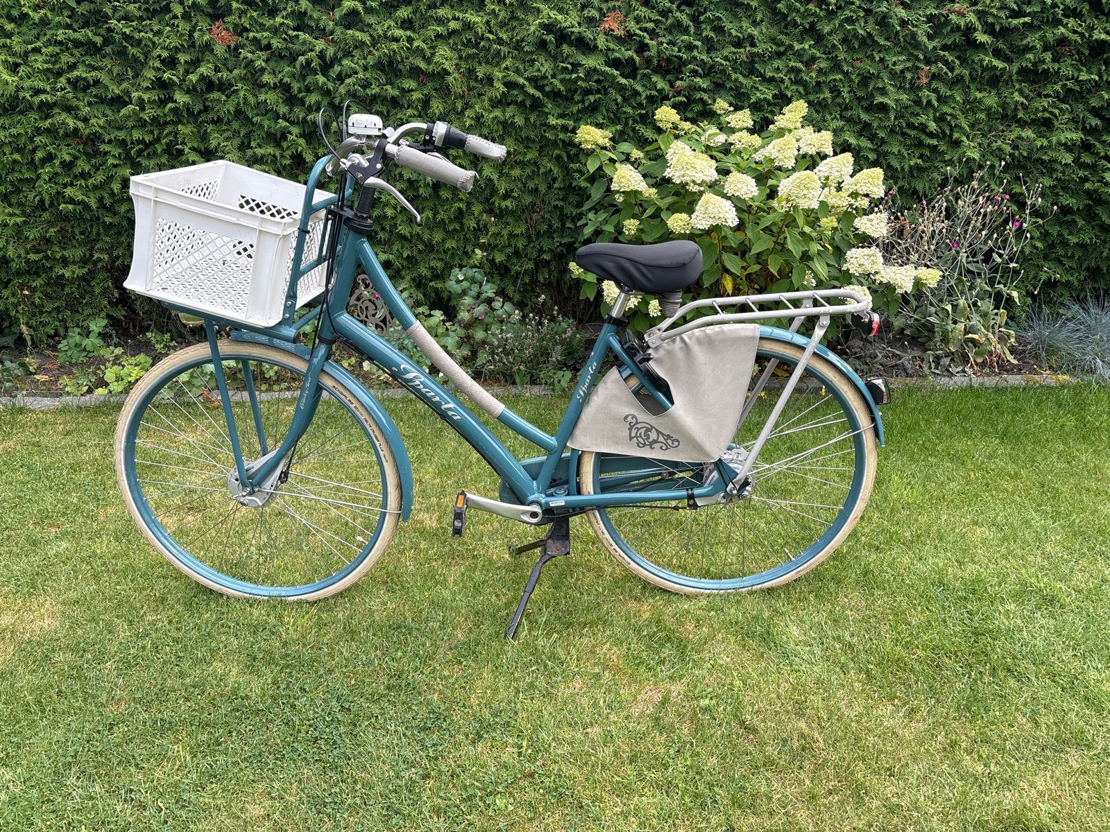 Sparta country tour fiets met mand, Ophalen, Sparta, Gebruikt, Velgrem