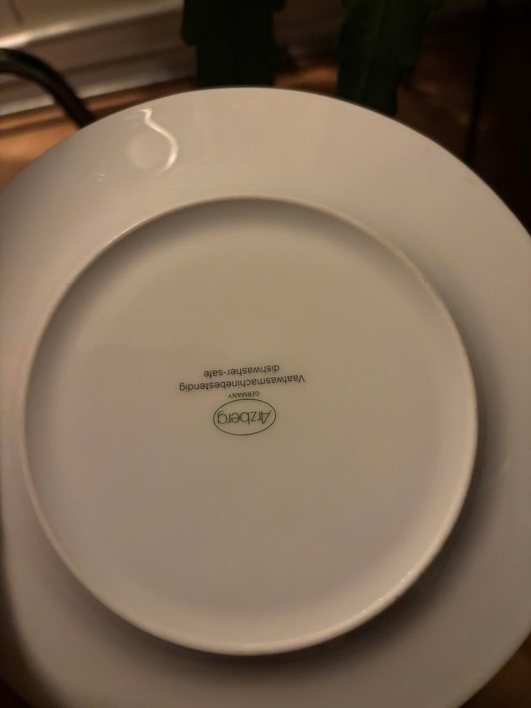 Arzberg borden, wit met blauw patroon, vaatwasmachinebestend, Ophalen, Zo goed als nieuw, Bord(en), Overige stijlen