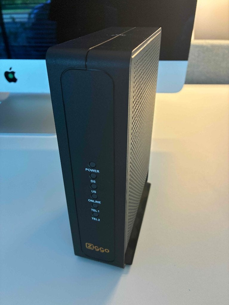 gigabit modem, Ophalen of Verzenden, Gebruikt, Router met modem, Ubee