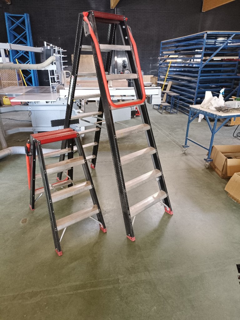 Set van 2 stevige ladders - Gebruikt, Ophalen, Zo goed als nieuw, Trap, Minder dan 2 meter