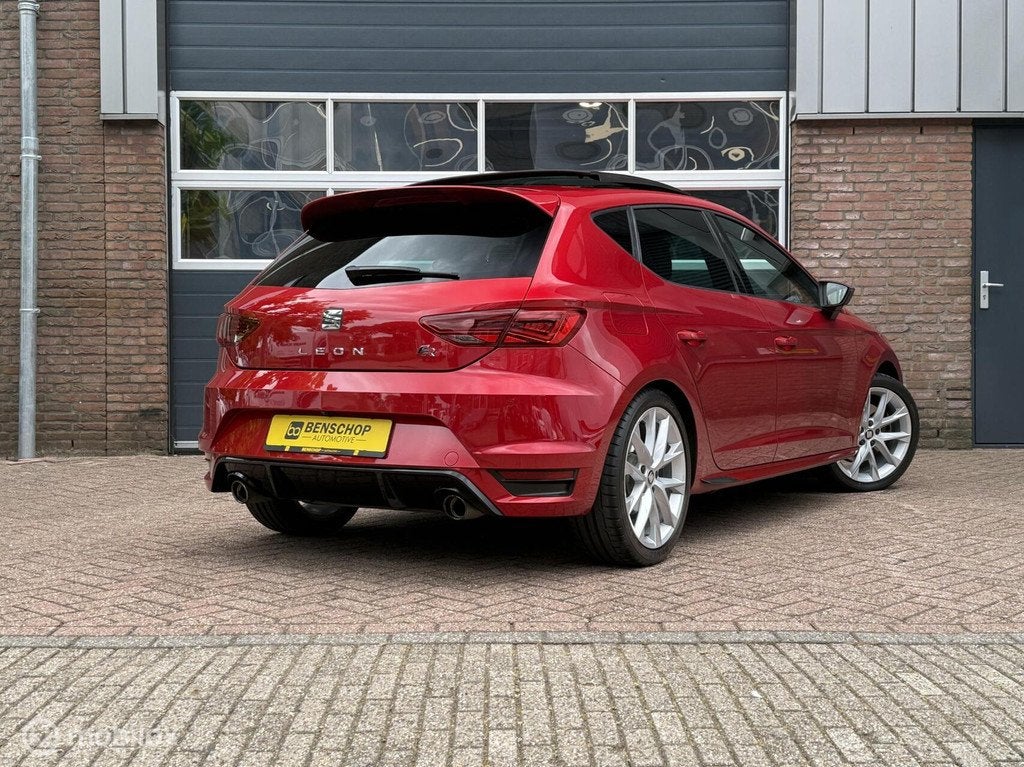 Seat Leon 1.8 TSI FR DSG Aerodynamica Panodak Navi Seat Soun, Auto's, Seat, 1227 kg, Automatische klimaatregeling, Zwart, 4 cilinders