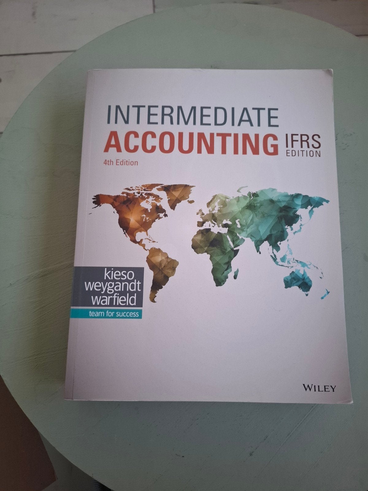 Intermediate Accounting IFRS 4th Edition - Kieso Weygandt, Kieso, Weygandt, Warfield, Zo goed als nieuw, Gamma, HBO