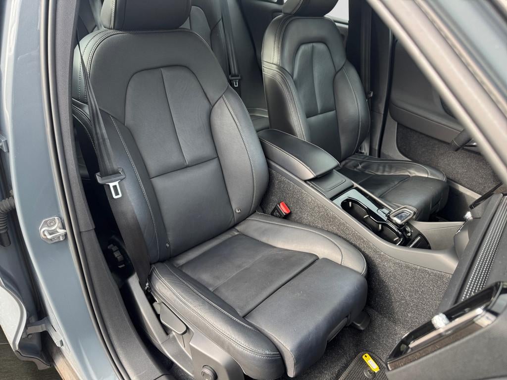 Volvo XC40 Recharge P8 AWD R-Design SOH 91%, Harman Kardon,, Gebruikt, Met garantie (alle), 416 km, Vierwielaandrijving