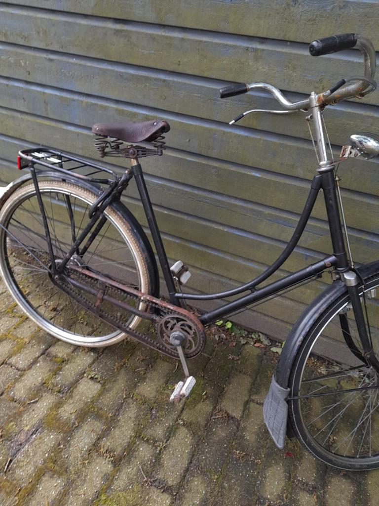 Oma fiets, Ophalen
