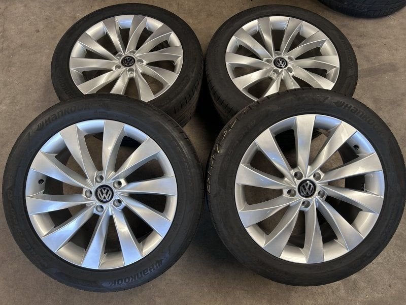 19 inch interlagos velgen + zomerbanden Volkswagen Tiguan, Auto-onderdelen, Banden en Velgen, 19 inch, 255 mm, -, -