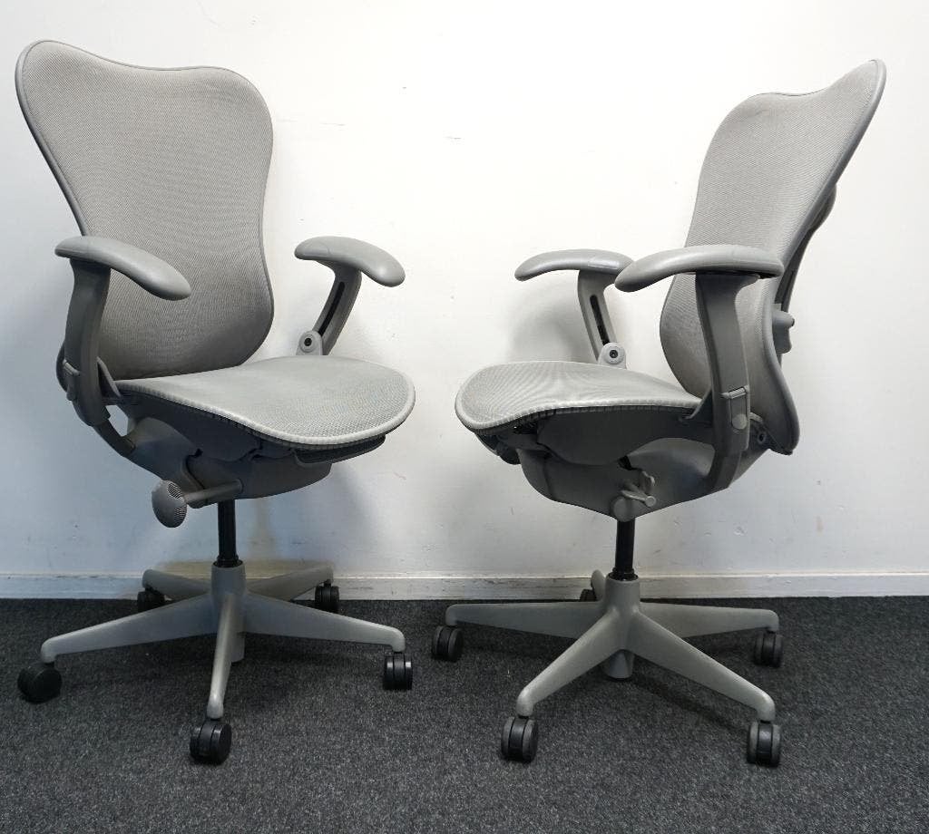 Herman Miller Mirra 1 Bureaustoel  Grijs | Gestoffeerde Rug