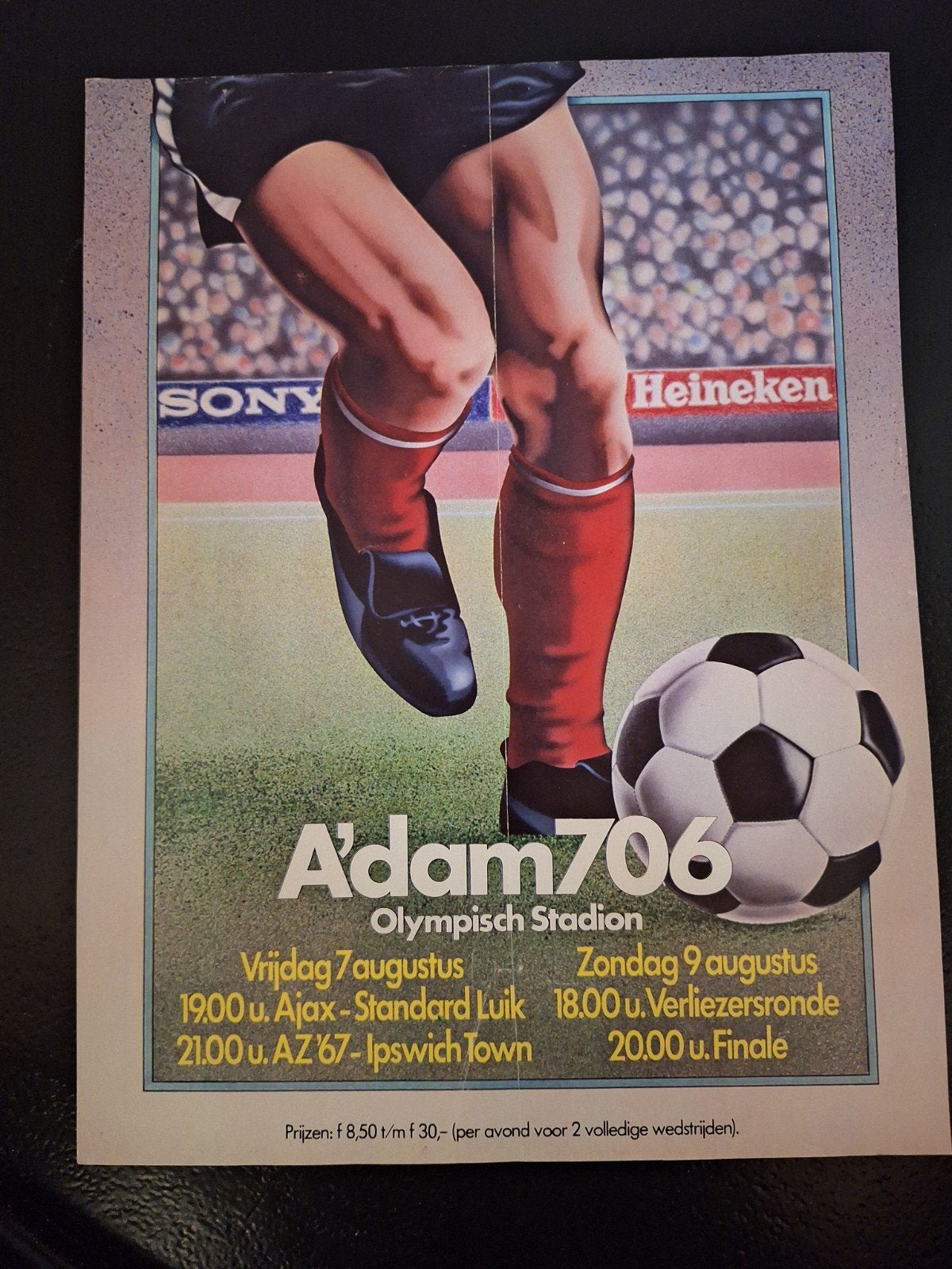 Oude advertentie/ affiche Internationaal Toernooi Ajax 706, Verzamelen, Ophalen of Verzenden, Gebruikt, Ajax, Poster, Plaatje of Sticker