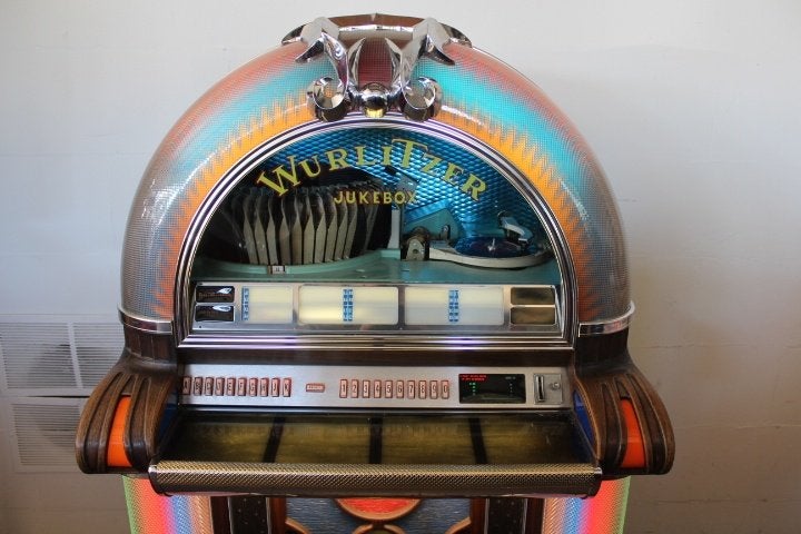 Wurlitzer 1050 Single Jukebox in zeer mooie staat, Met singles, Ophalen of Verzenden, Zo goed als nieuw, Wurlitzer