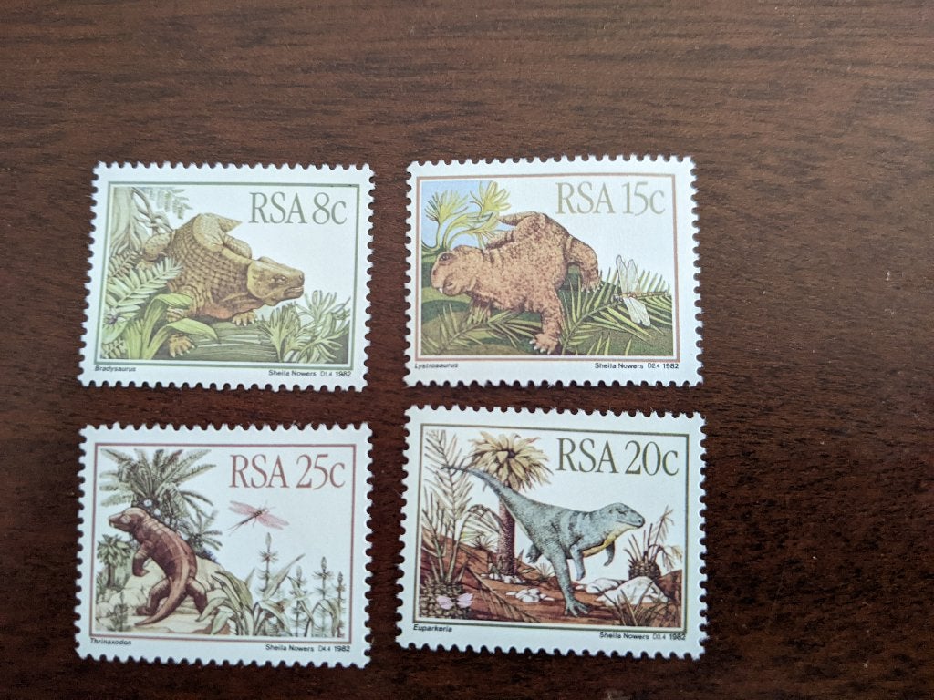ZUID AFRIKA 1982 serie PREHISTORISCHE DIEREN, Ophalen of Verzenden, Postfris, Dier of Natuur