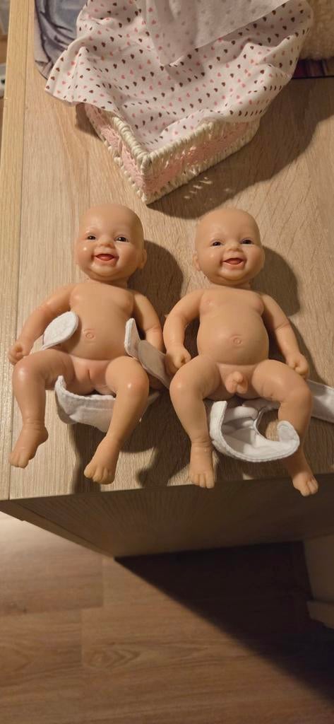 2 schattige siliconen baby's. 18cm, Ophalen of Verzenden, Zo goed als nieuw