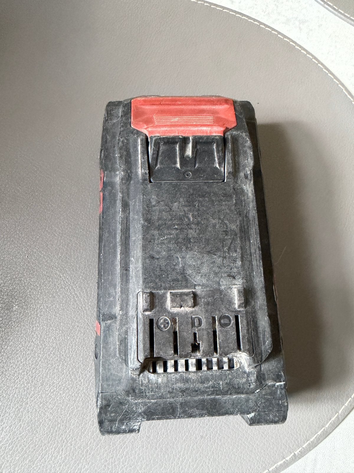 Accu 22V - Gebruikt en goed werkend Hilti, Ophalen of Verzenden, Gebruikt, Overige merken, Overige typen