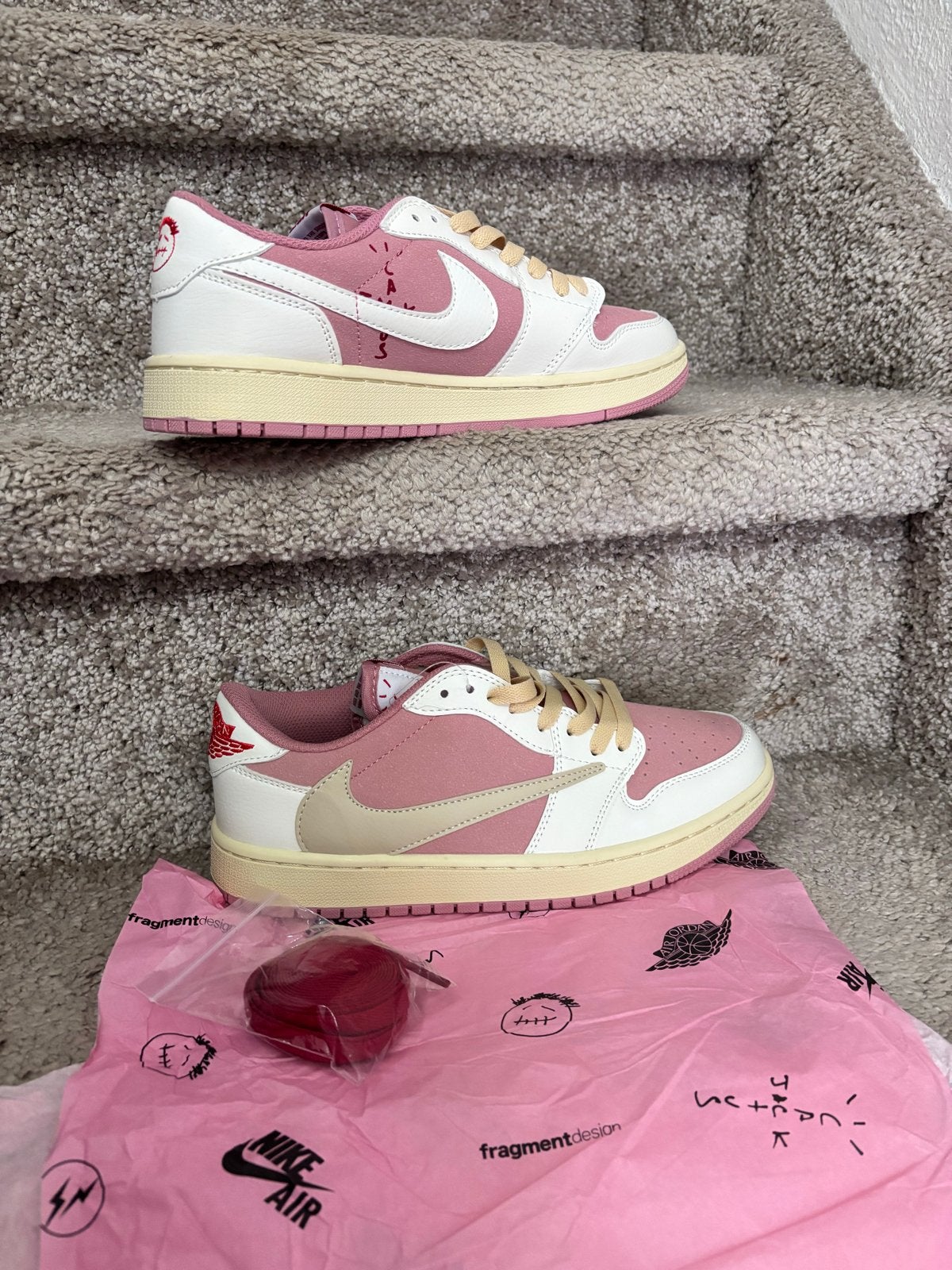 Nike Dunk Low Travis Scott Pink - Nieuw - Maat 40, Ophalen of Verzenden, Nieuw, Roze, Sneakers of Gympen
