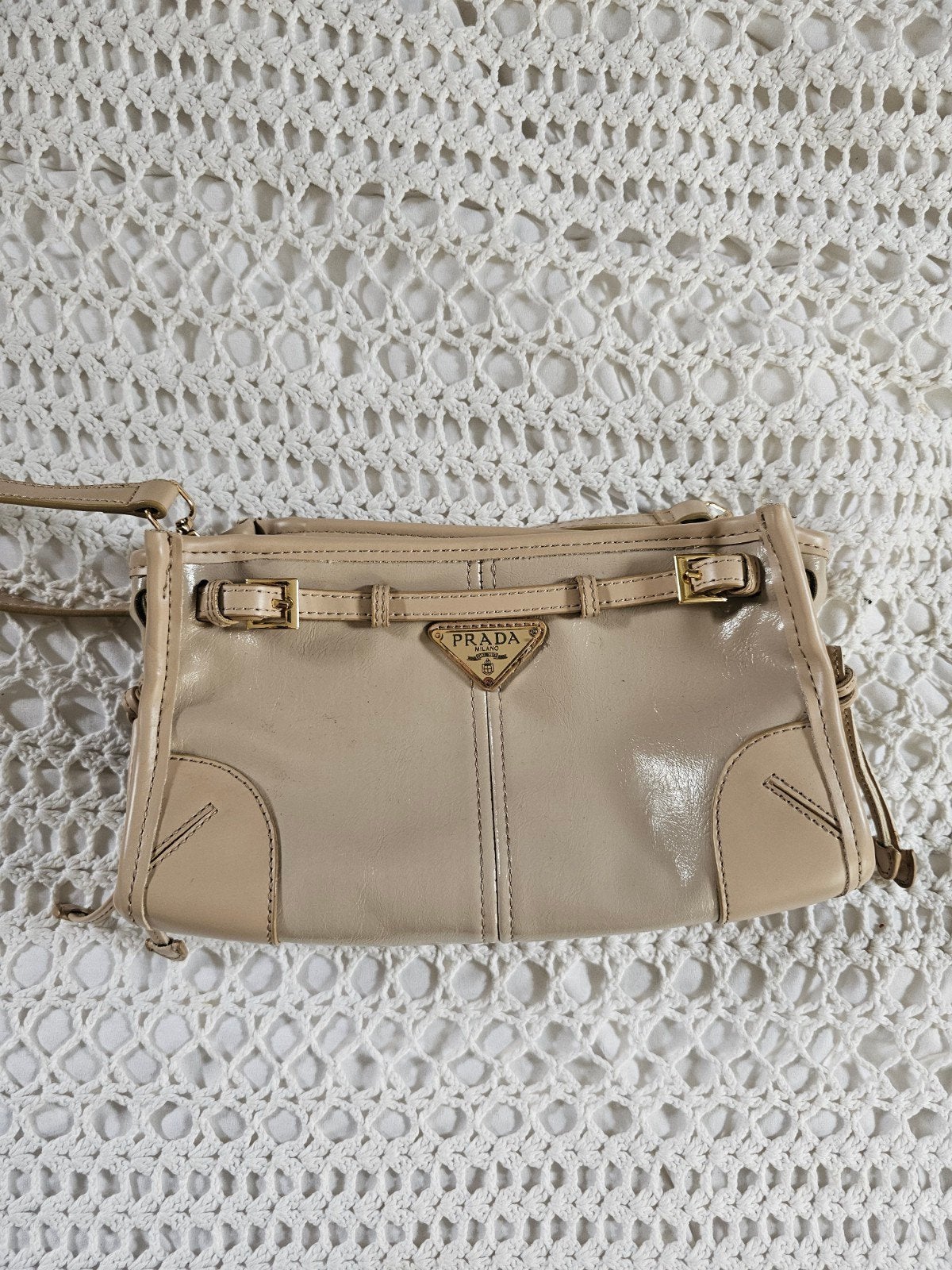 Prada schoudertasje beige leer, Ophalen of Verzenden, Gebruikt, Beige, Schoudertasje